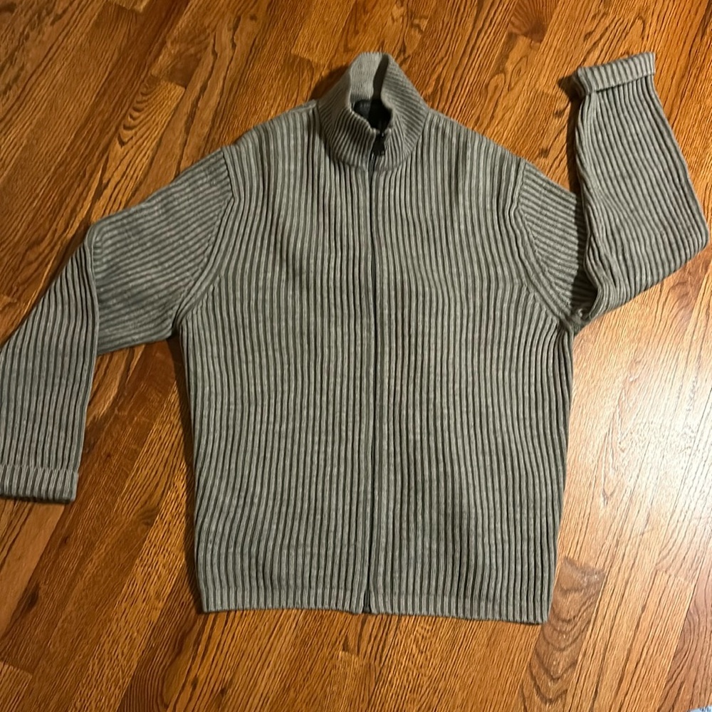 Men’s Express sweater